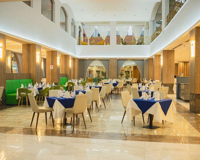 Titanic Palace